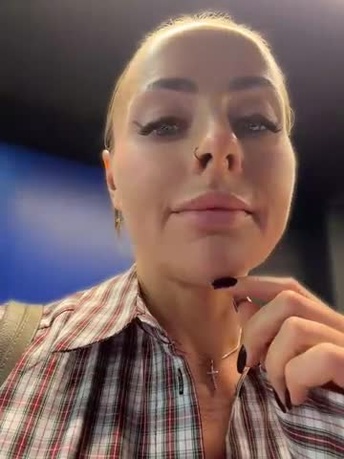 EmaSalis Stripchat Live